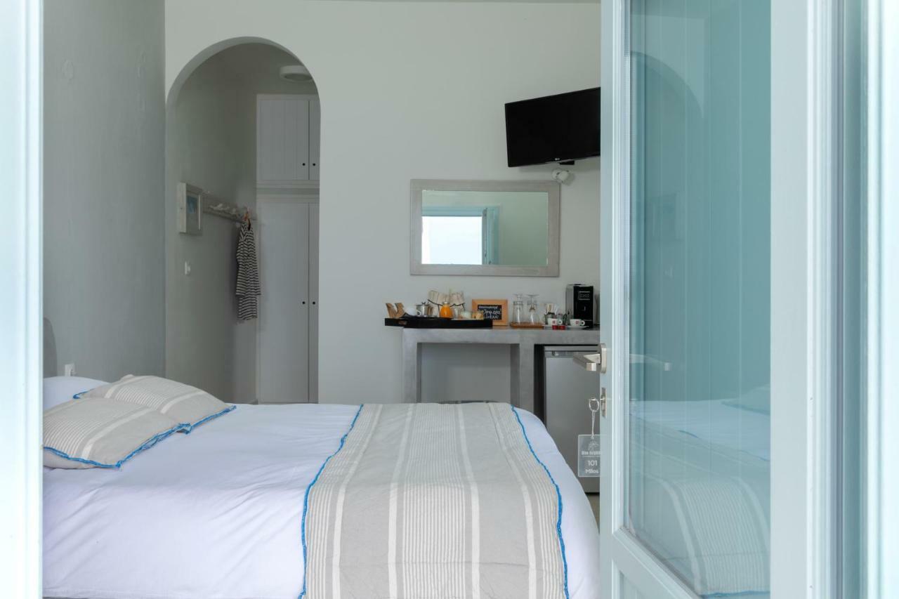 Blue Dolphins Apartments Firostefani Exteriér fotografie
